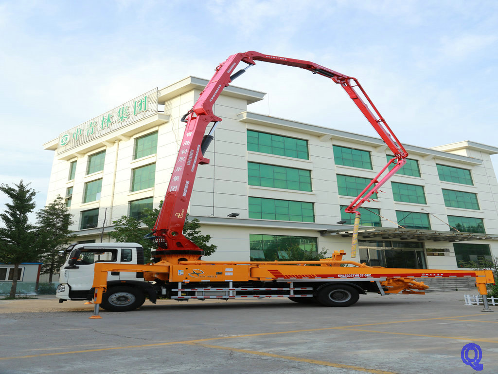 混凝土泵車 天泵 小型泵車