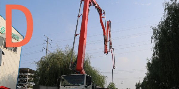 泵車輸送管較長時管道內(nèi)很容易有殘留