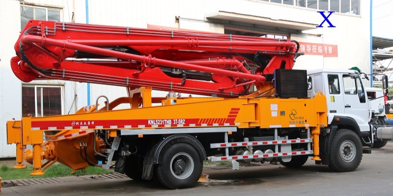 小型混凝土泵車(chē)年終維護(hù)技巧知多少——科尼樂(lè)